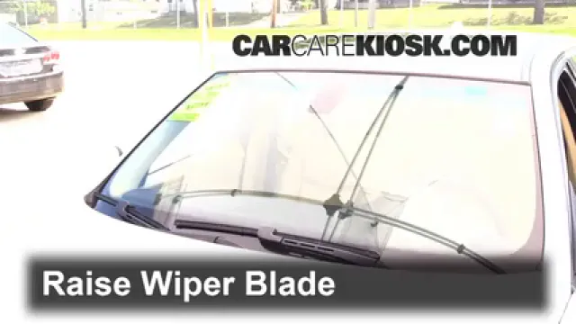 2006 BMW 325i 3.0L 6 Cyl. Escobillas de limpiaparabrisas delantero Cambiar escobillas de limpiaparabrisas